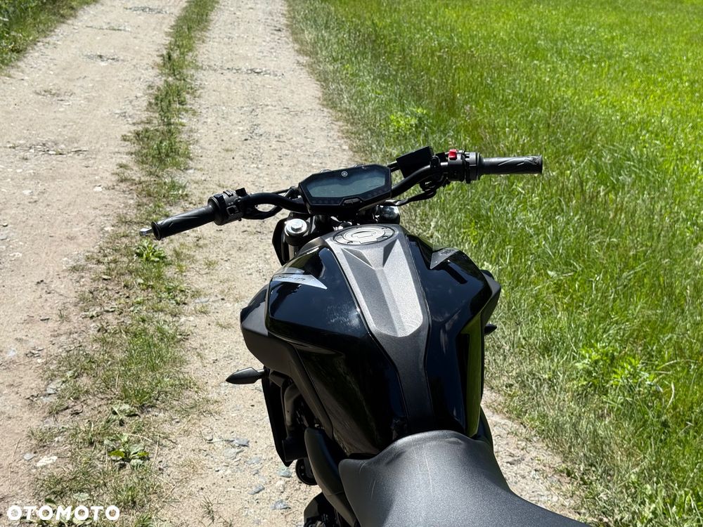 Yamaha MT - 8