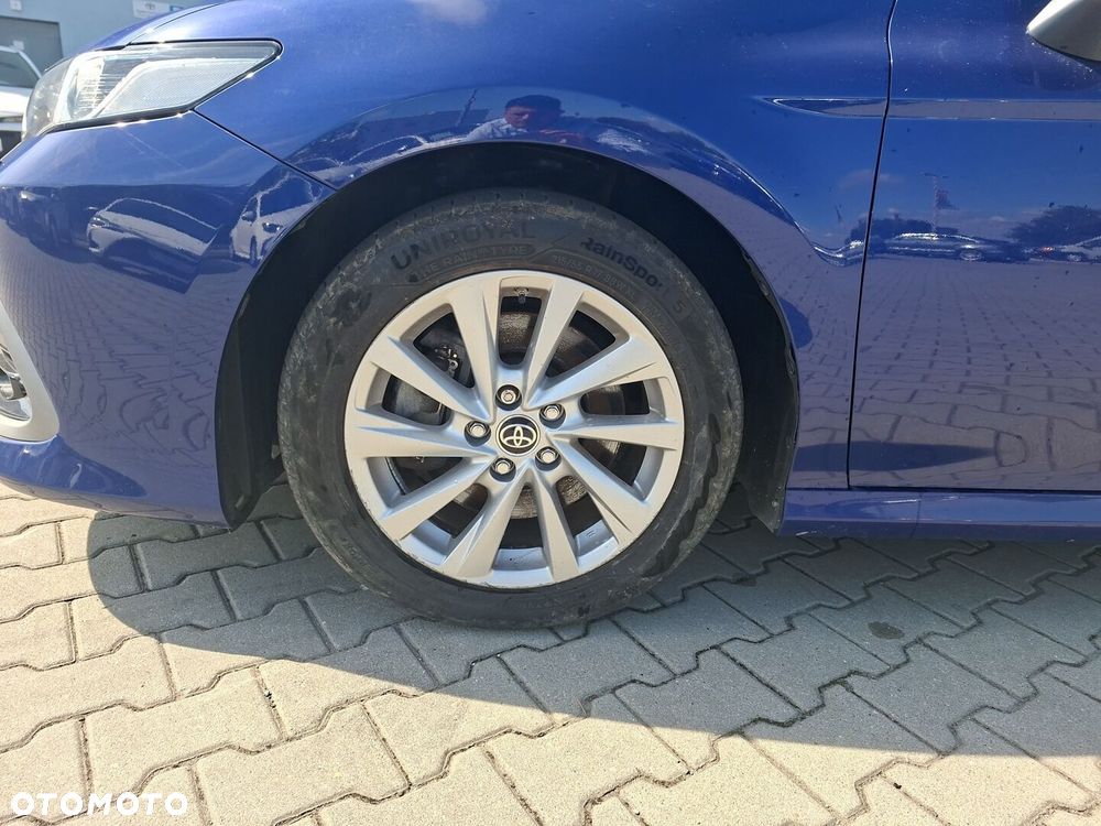 Toyota Camry 2.5 Hybrid Comfort CVT - 18