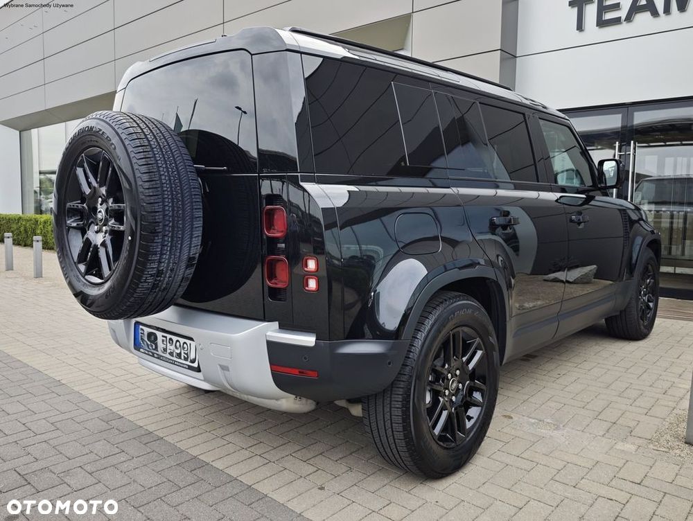 Land Rover Defender - 11