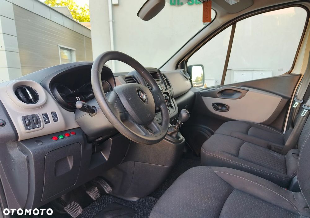 Renault Trafic L2H1 Long - 12
