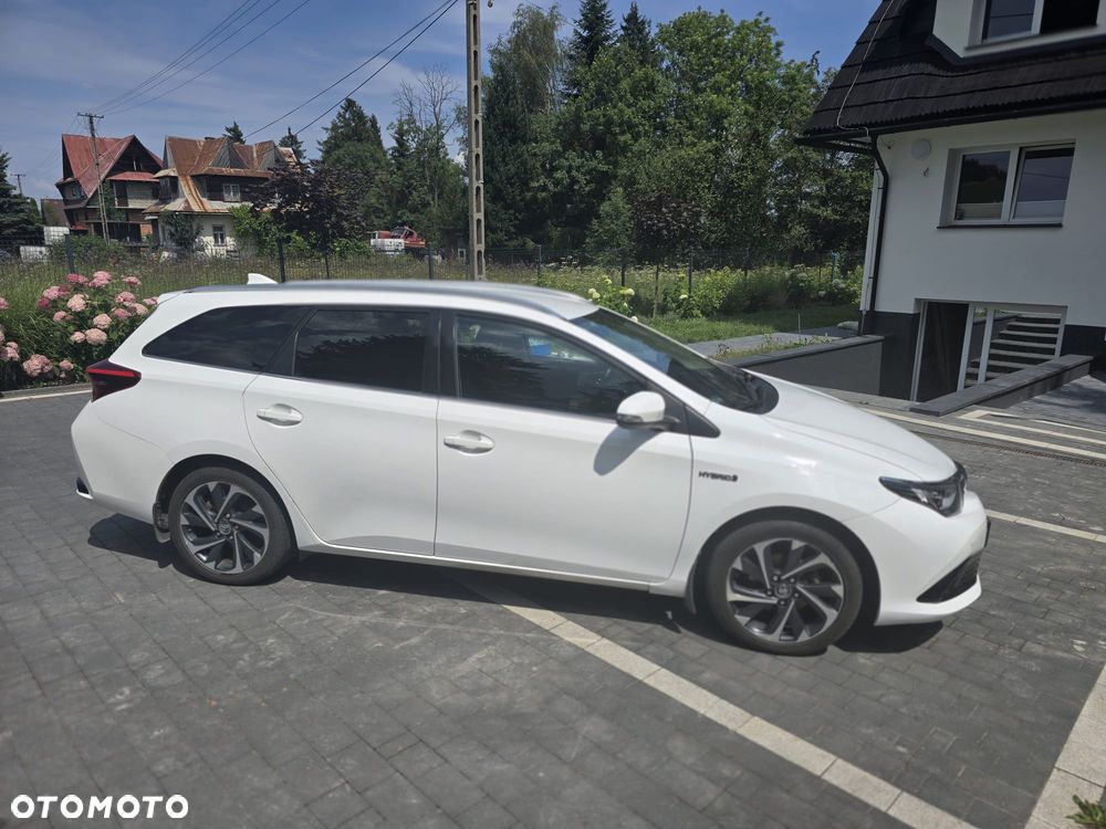 Toyota Auris 1.8 HSD Luna - 6