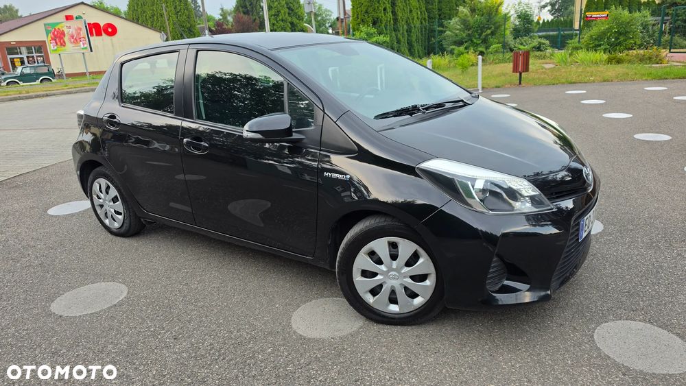 Toyota Yaris - 17