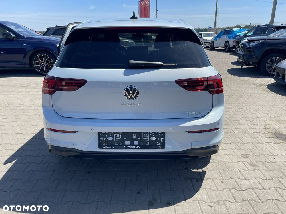 Volkswagen Golf 1.5 eTSI mHEV Life DSG - 5
