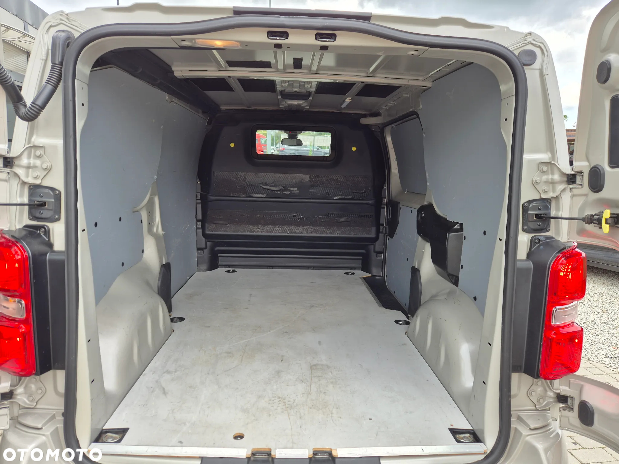 Citroën Jumpy - 12