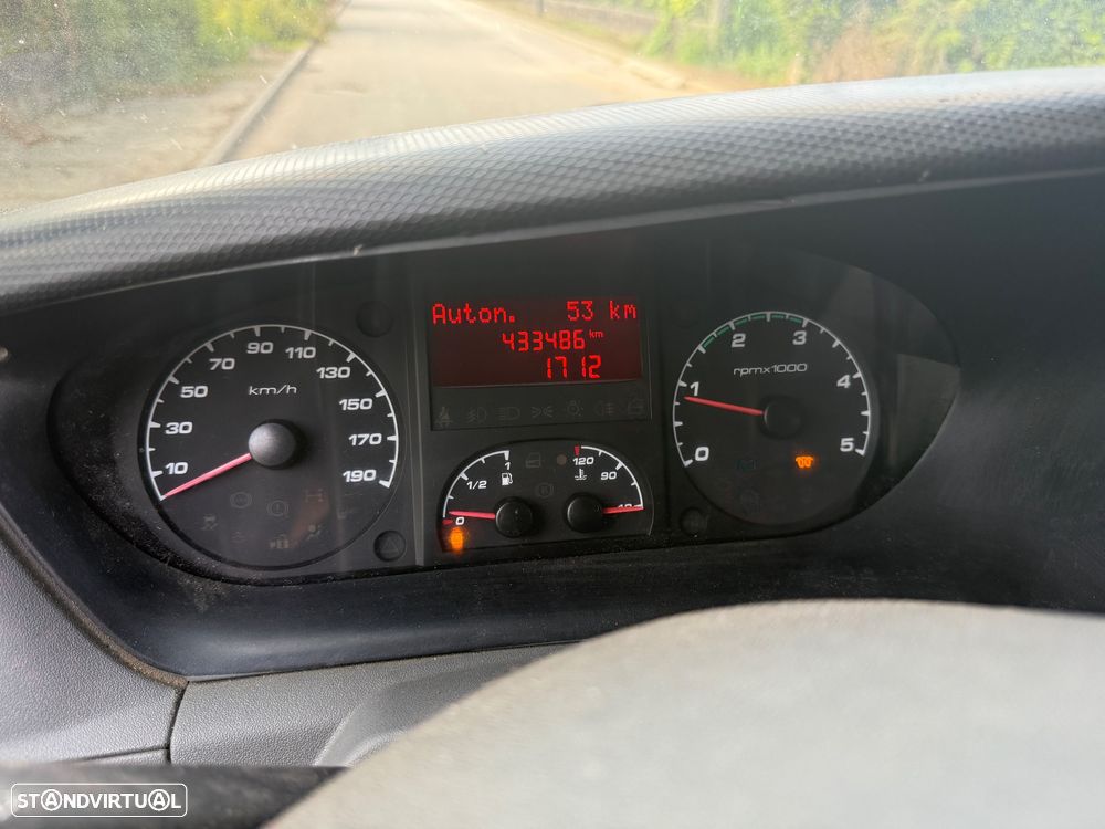 Iveco DAILY 3.0   35C15  7 LUGARES - 7