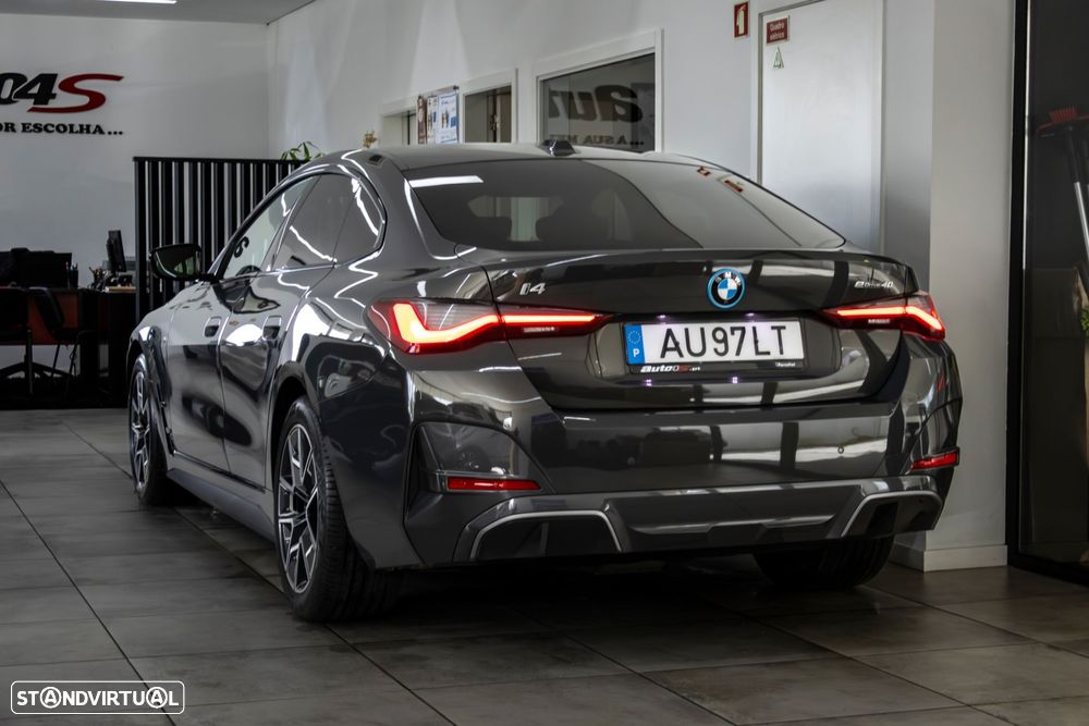 BMW i4 eDrive40 Desportiva M - 6