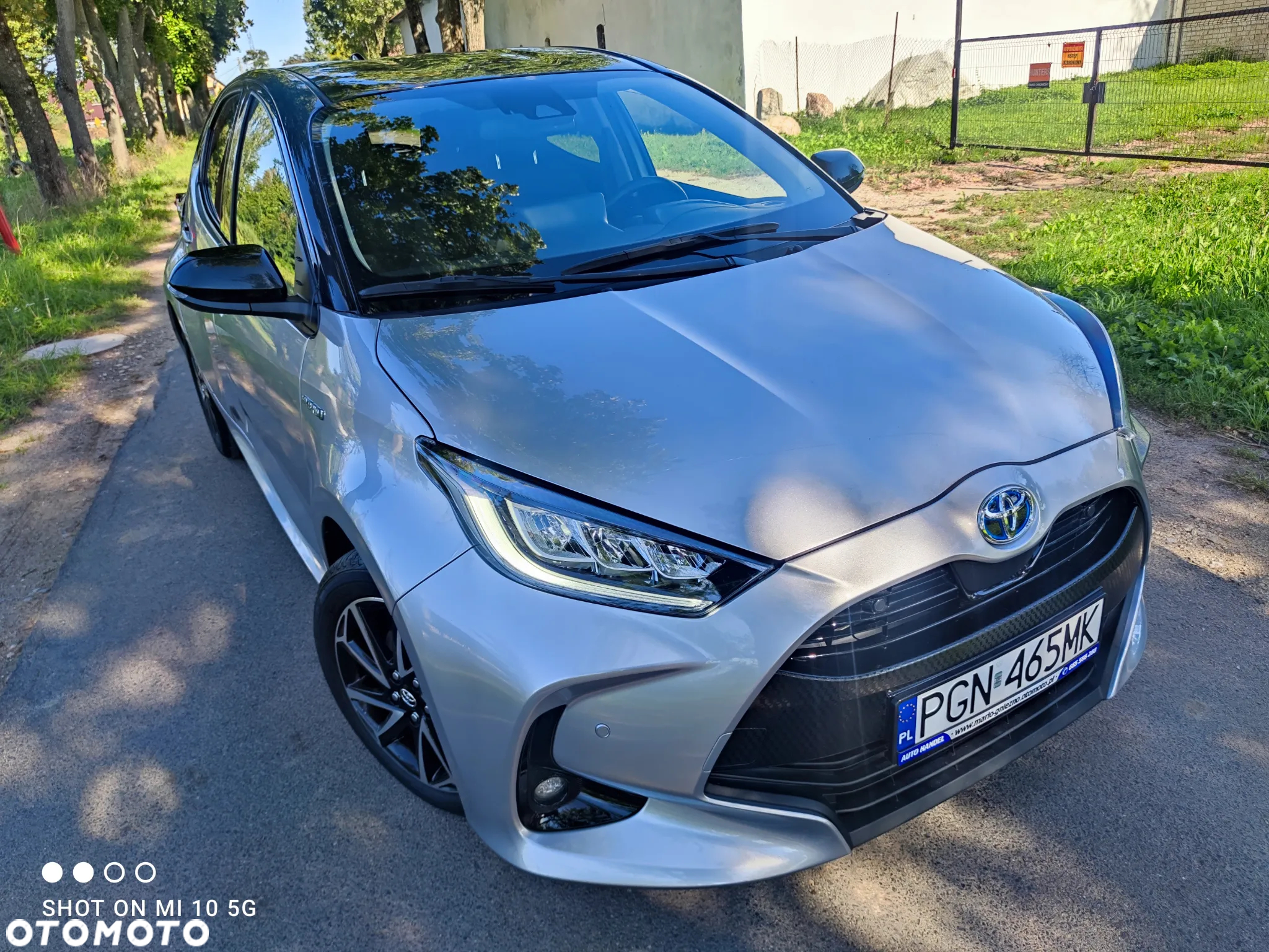 Toyota Yaris 1.5 VVT-iE Luxe - 4
