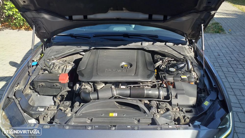 Jaguar XE 2.0 D R-Sport Aut. - 12