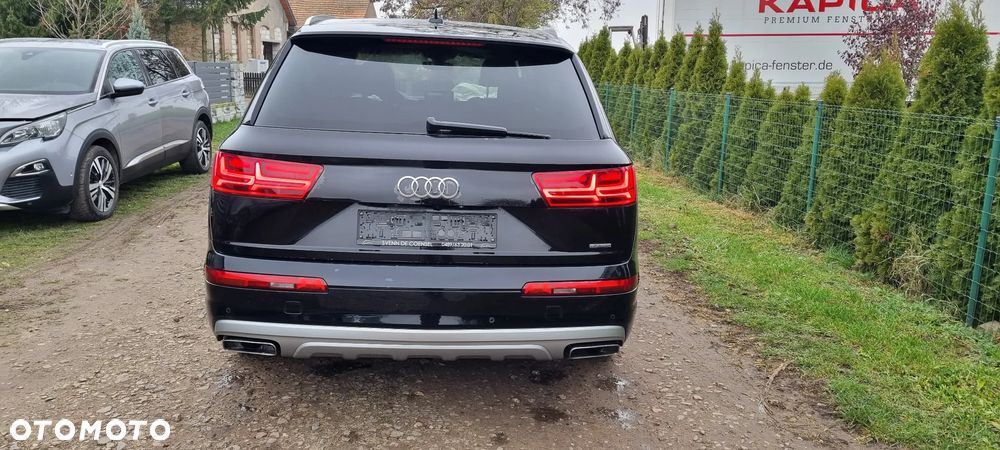 Audi Q7 3.0 TDI ultra Quattro Tiptronic - 5