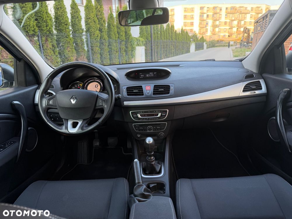 Renault Megane 1.6 16V 110 LIMITED - 17