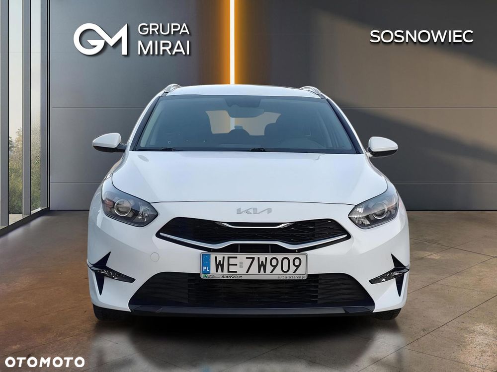 Kia Ceed - 8