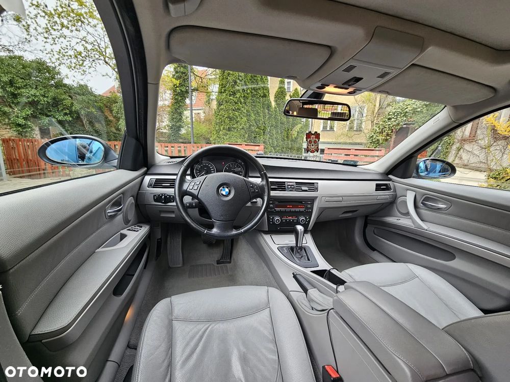BMW Seria 3 318i - 7