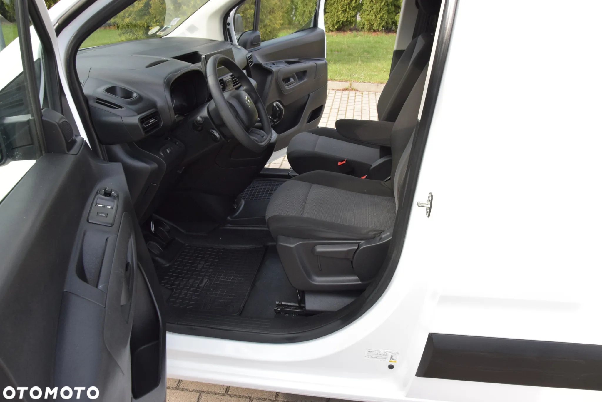 Citroën BERLINGO - 14