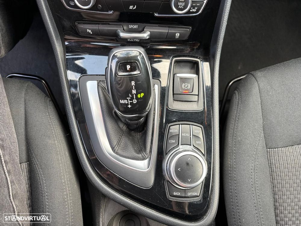 BMW 216 Active Tourer d Advantage Auto - 16