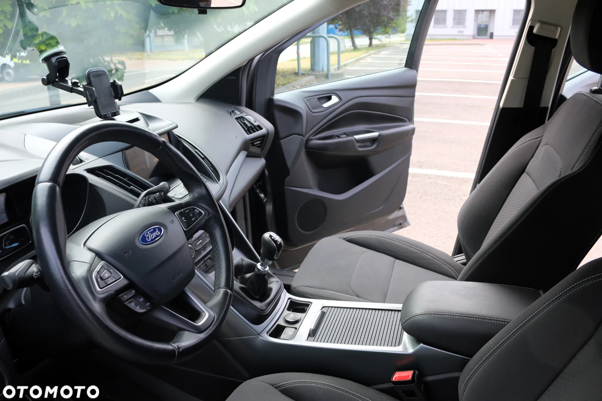 Ford Kuga - 7