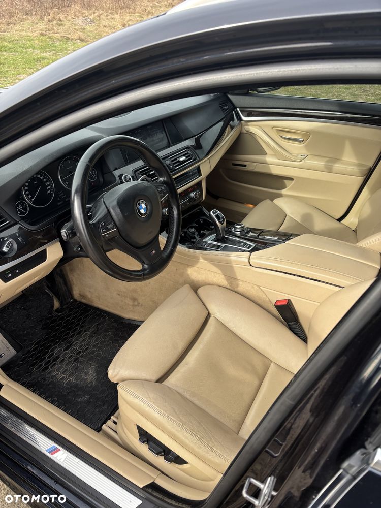 BMW Seria 5 530d xDrive - 17