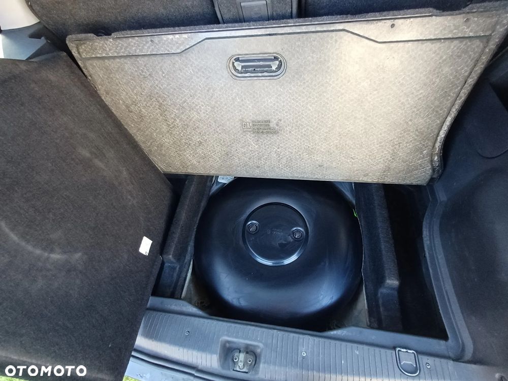 Opel Meriva 1.4 Cosmo - 23