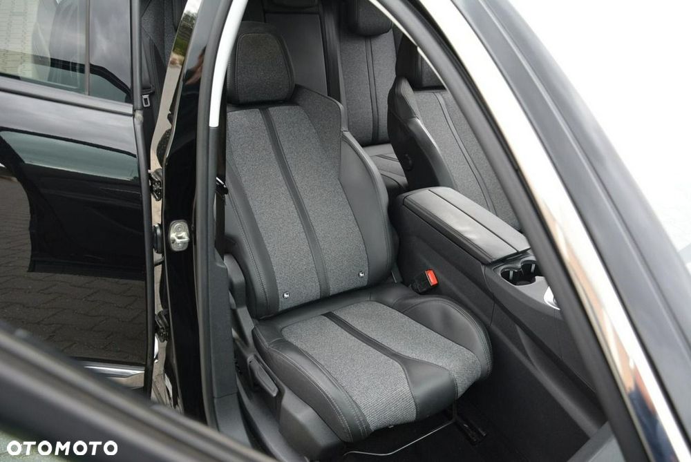 Peugeot 3008 PureTech 130 Stop & Start EAT6 Allure - 17