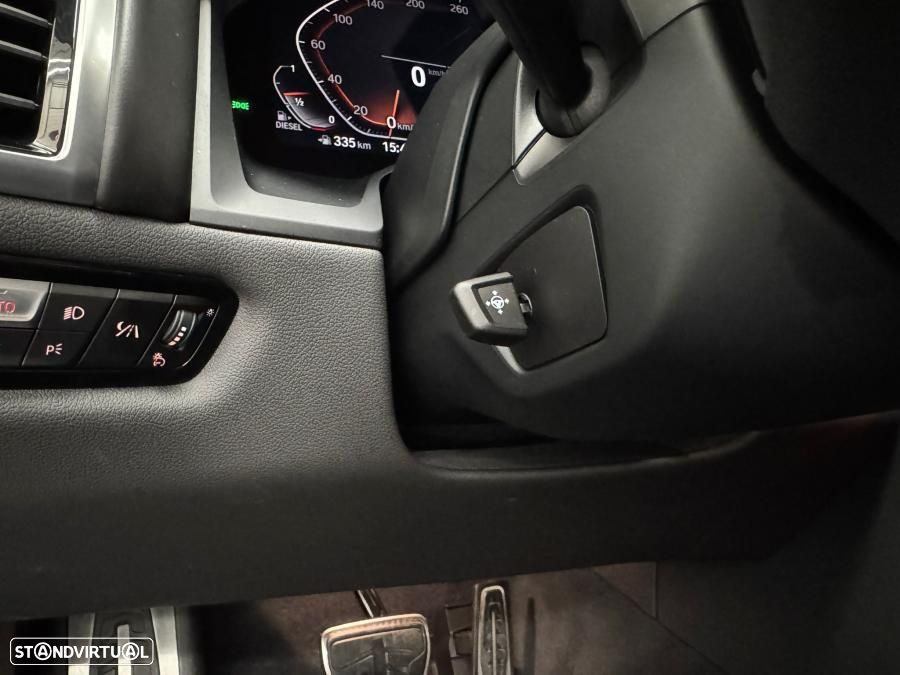 BMW 840 d xDrive Pack M - 31