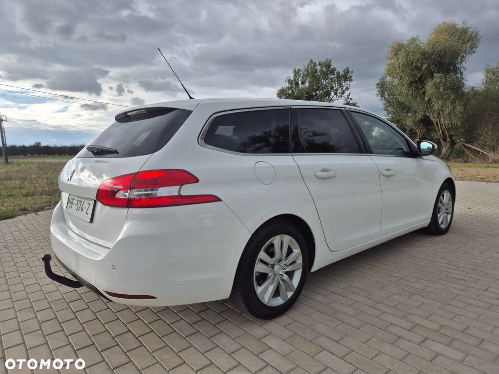 Peugeot 308 SW 1.6 BlueHDi Allure S&S - 4