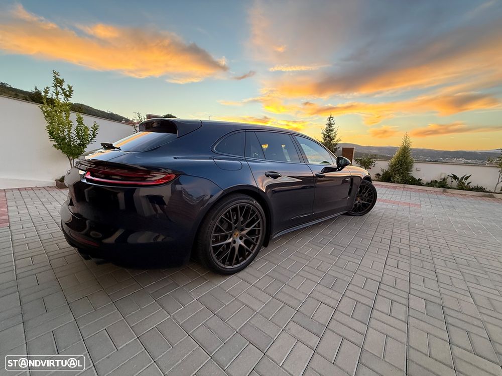 Porsche Panamera Sport Turismo - 5