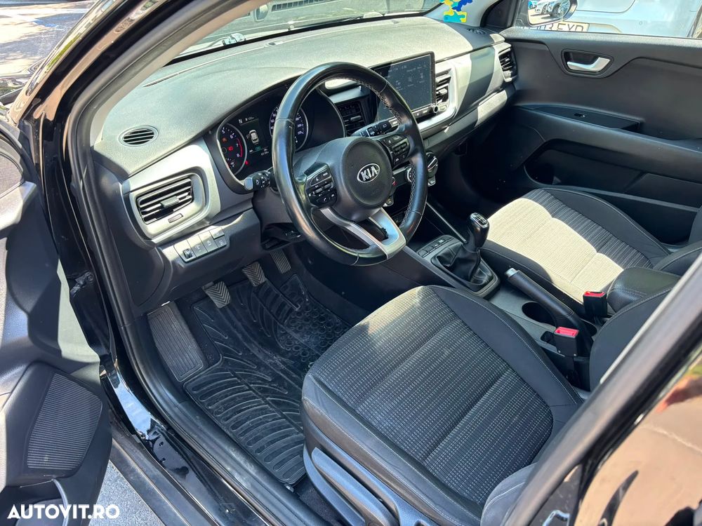Kia Stonic 1.0 T-GDI Urban - 11