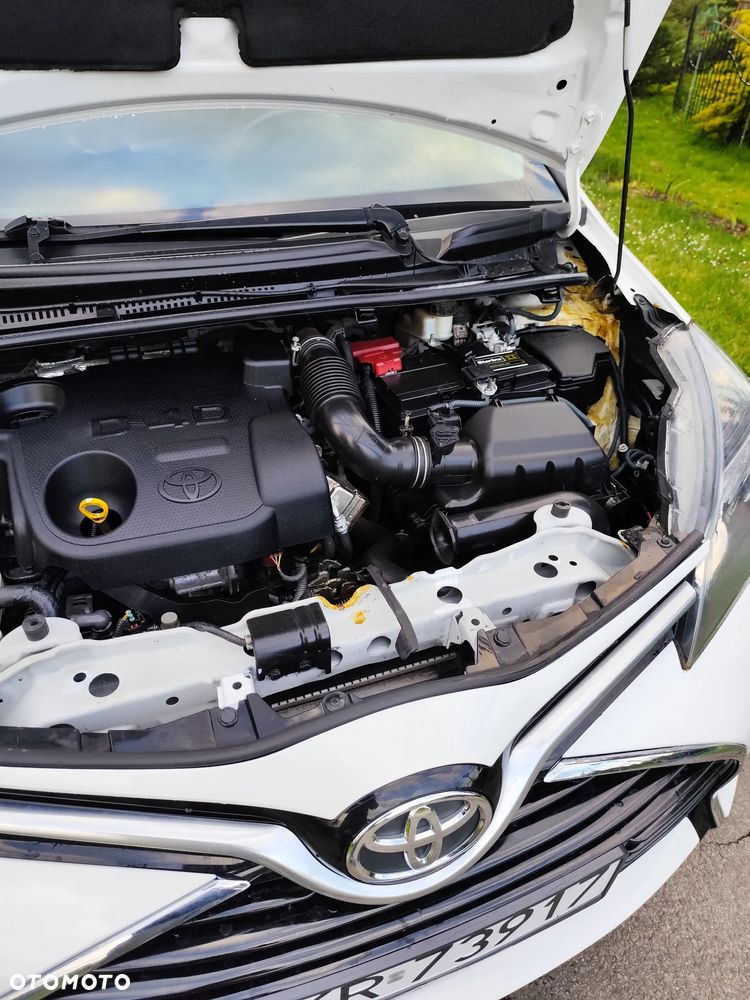 Toyota Yaris 1.4 D-4D Life EU6 - 9