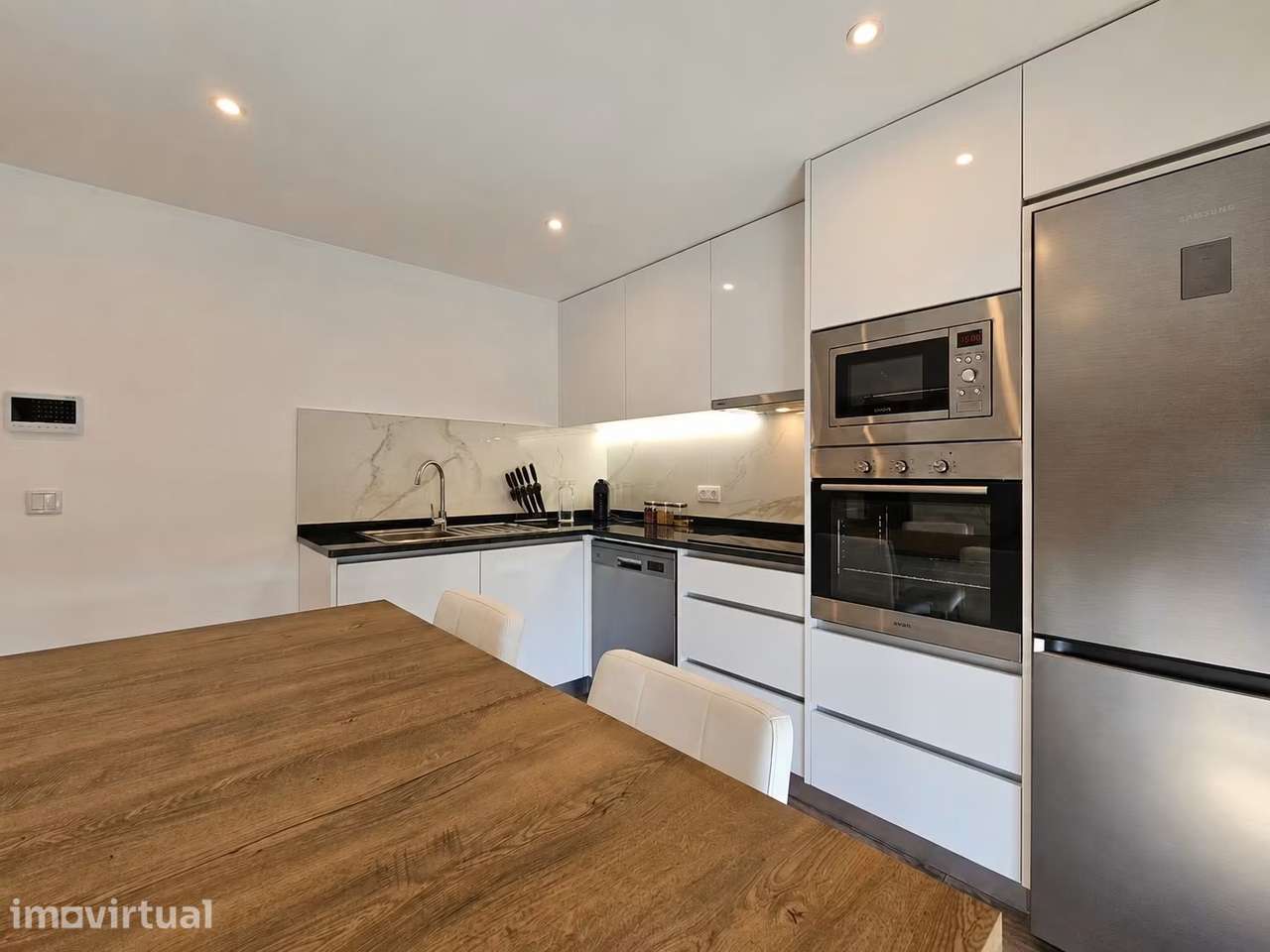 Moradia T2 Independente – Renovada, Mobilada e Luminosa - Grande imagem: 4/10