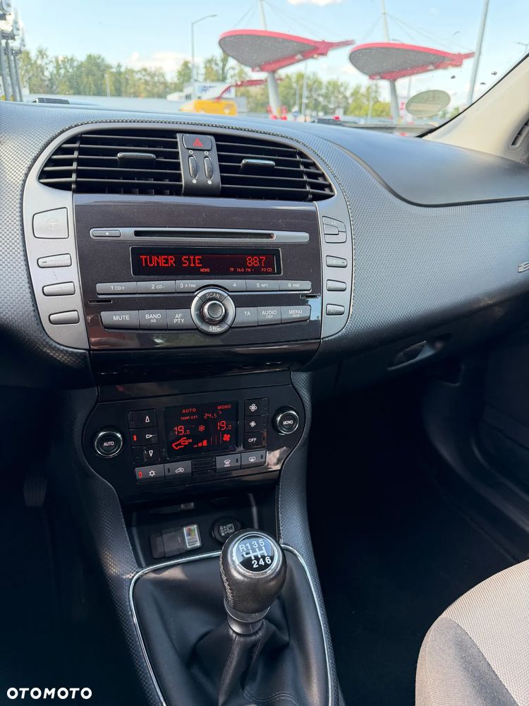 Fiat Bravo 1.4 T-JET 16V Dynamic - 26
