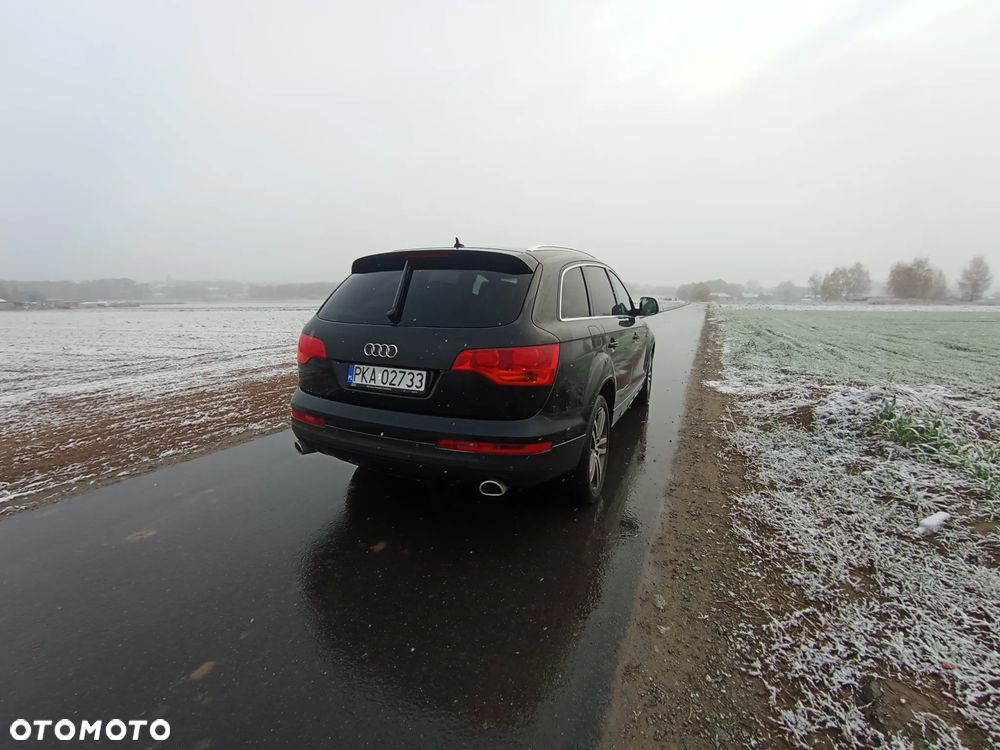 Audi Q7 - 10