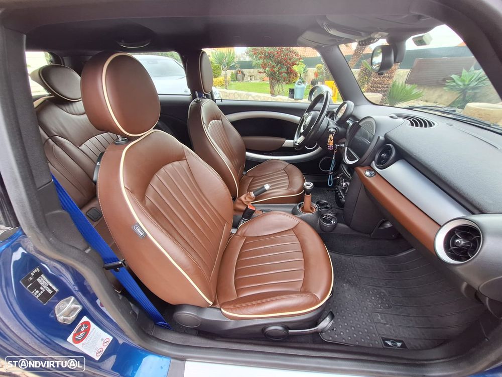 MINI 3 Portas Cooper D - 10