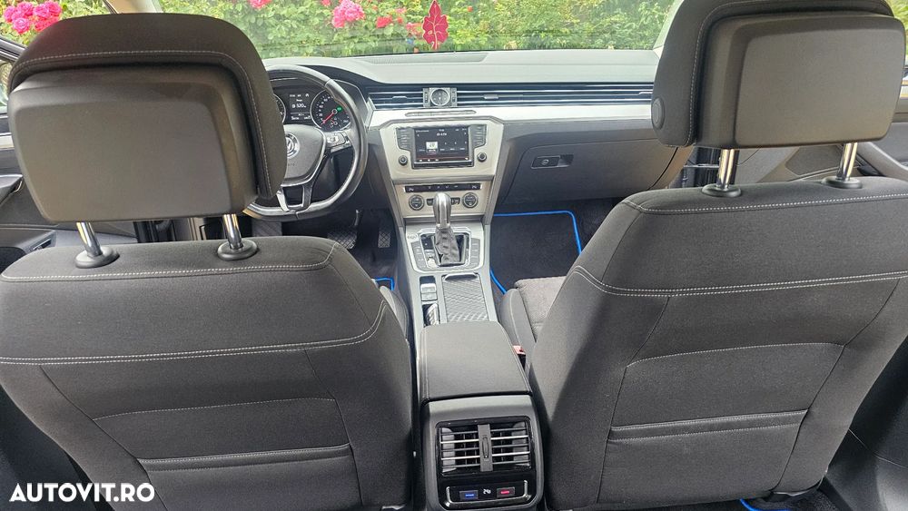 Volkswagen Passat 1.6 TDI (BlueMotion Technology) DSG Comfortline - 31
