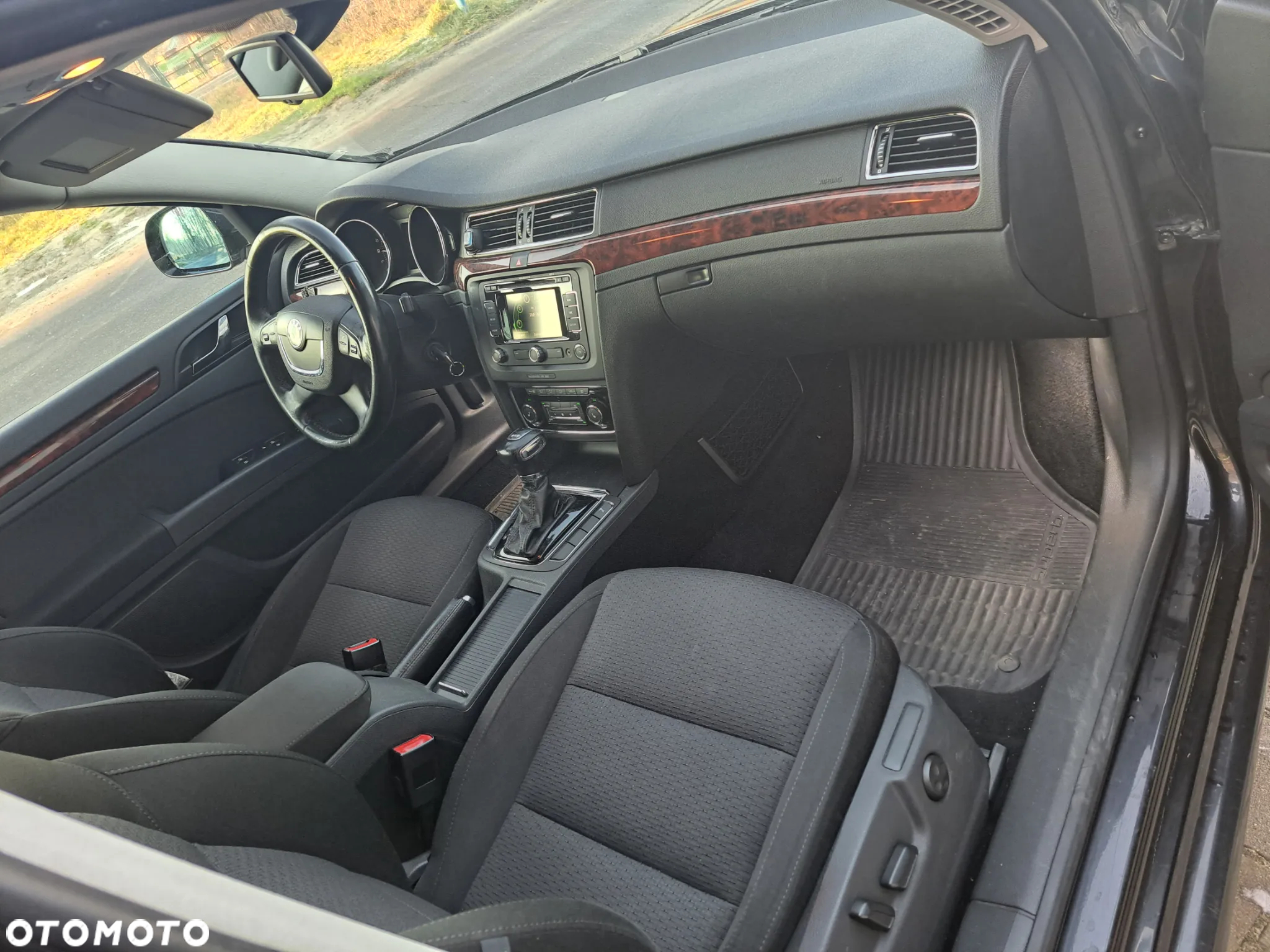 Skoda Superb 2.0 TDI Comfort DSG - 7