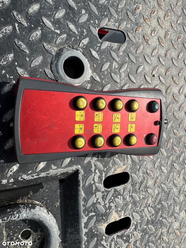 Mercedes-Benz Atego 1218  2016 / 2017 Pomoc Drogowa Laweta Widły - 16