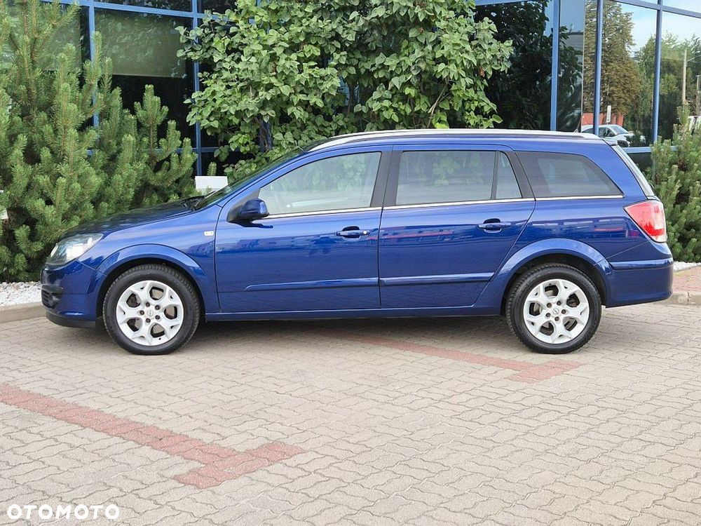 Opel Astra 1.9 CDTI Caravan Cosmo - 4