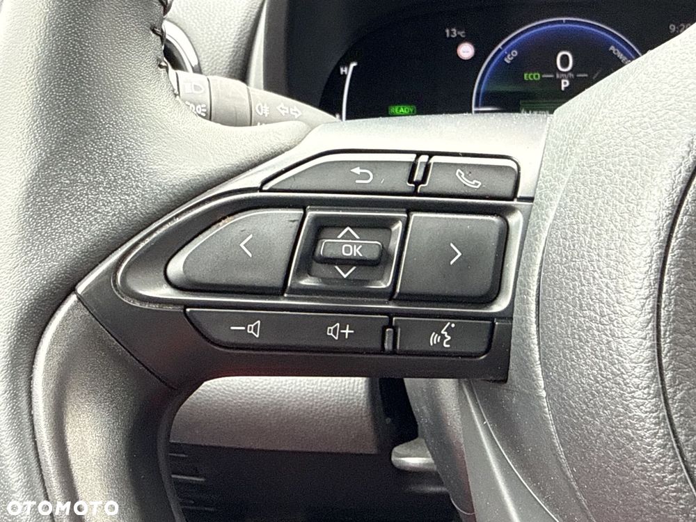 Toyota Yaris Hybrid 1.5 Style - 16