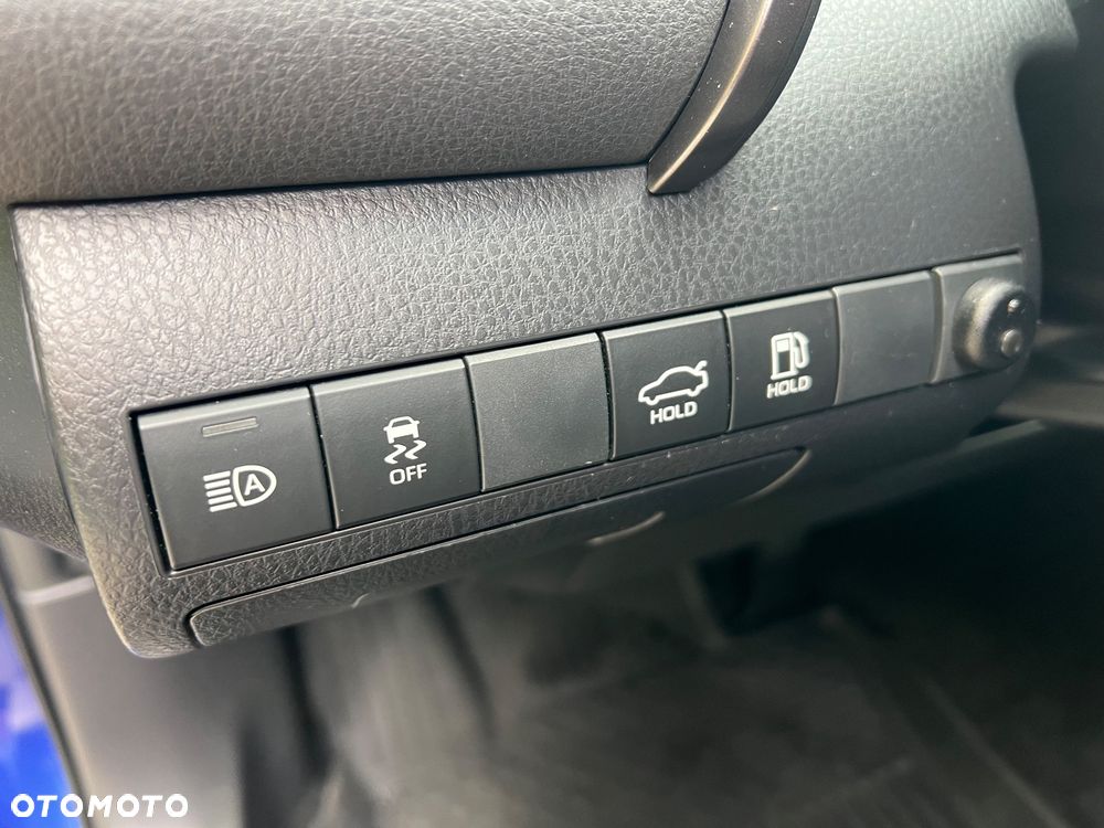 Toyota Camry 2.5 Hybrid Comfort CVT - 16
