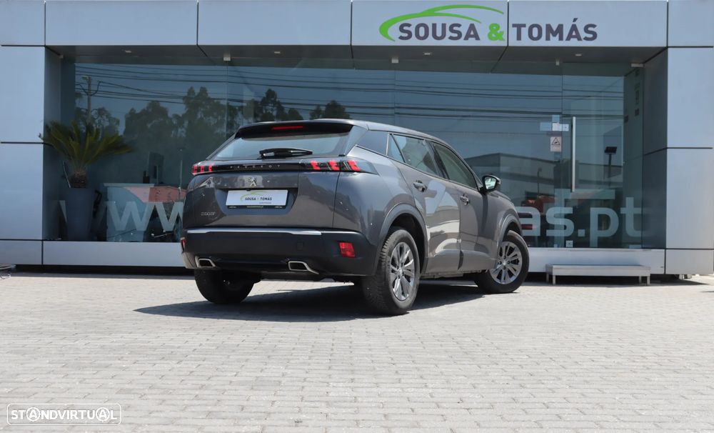 Peugeot 2008 1.2 PureTech Active EAT8 — fotografia 4