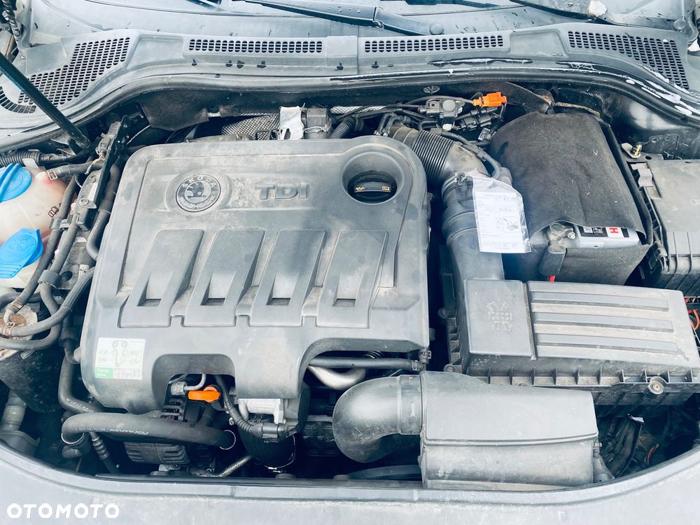 Skoda Superb 2.0 TDI PD DSG Comfort - 8