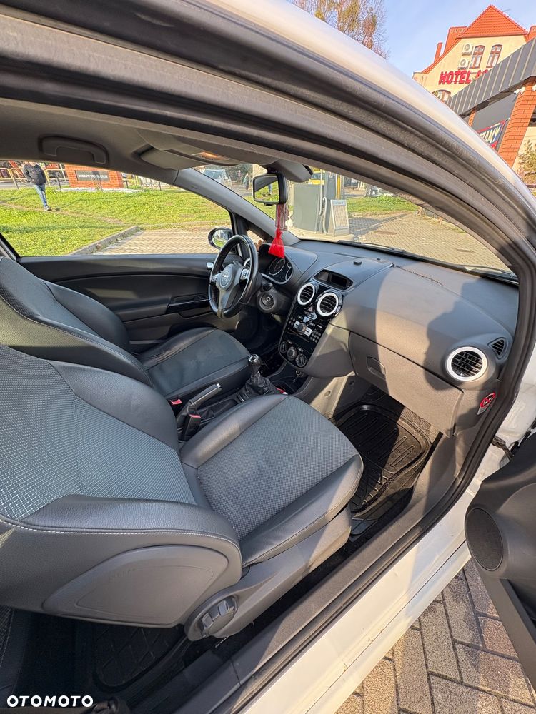 Opel Corsa - 10