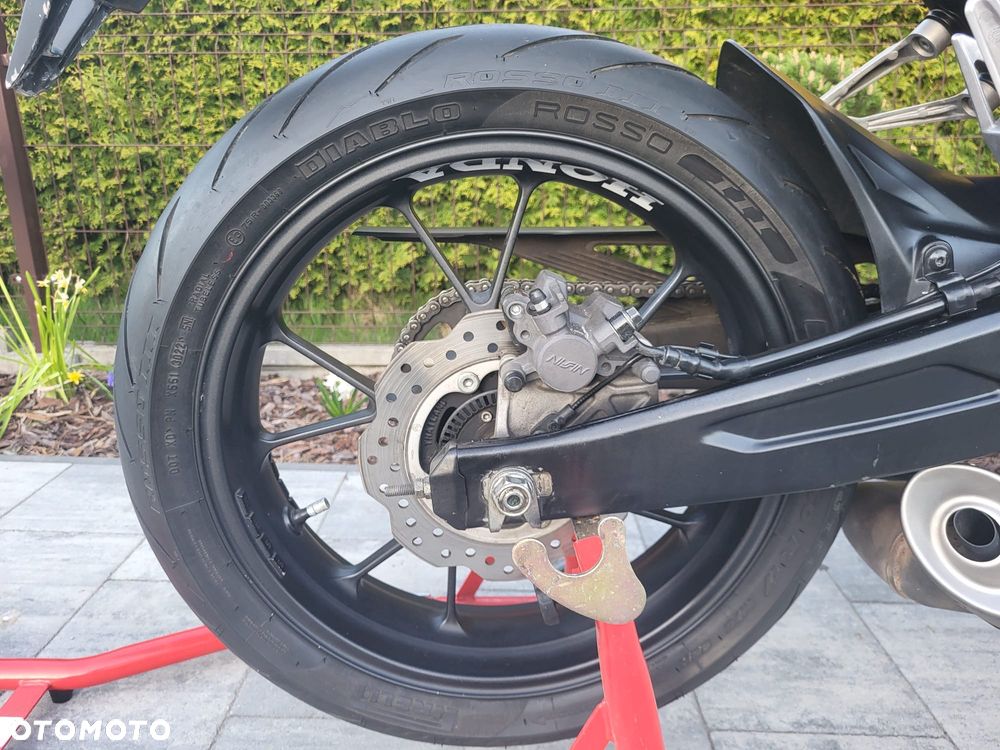 Honda CB - 13