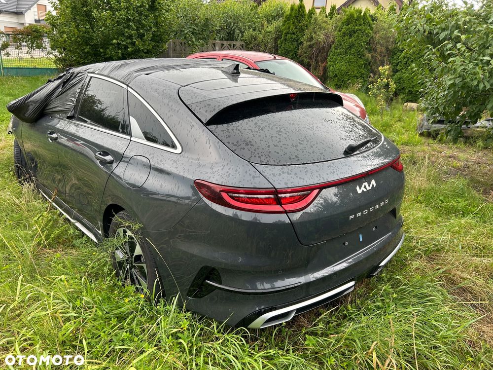 Kia ProCeed - 7