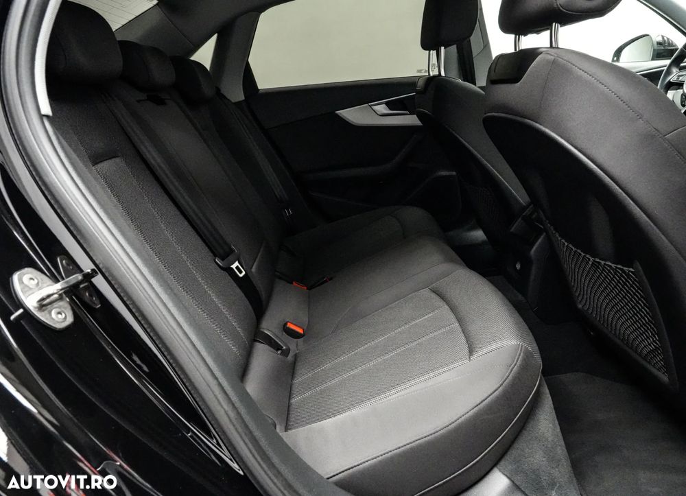 Audi A4 35 TFSI S tronic MHEV Advanced - 17