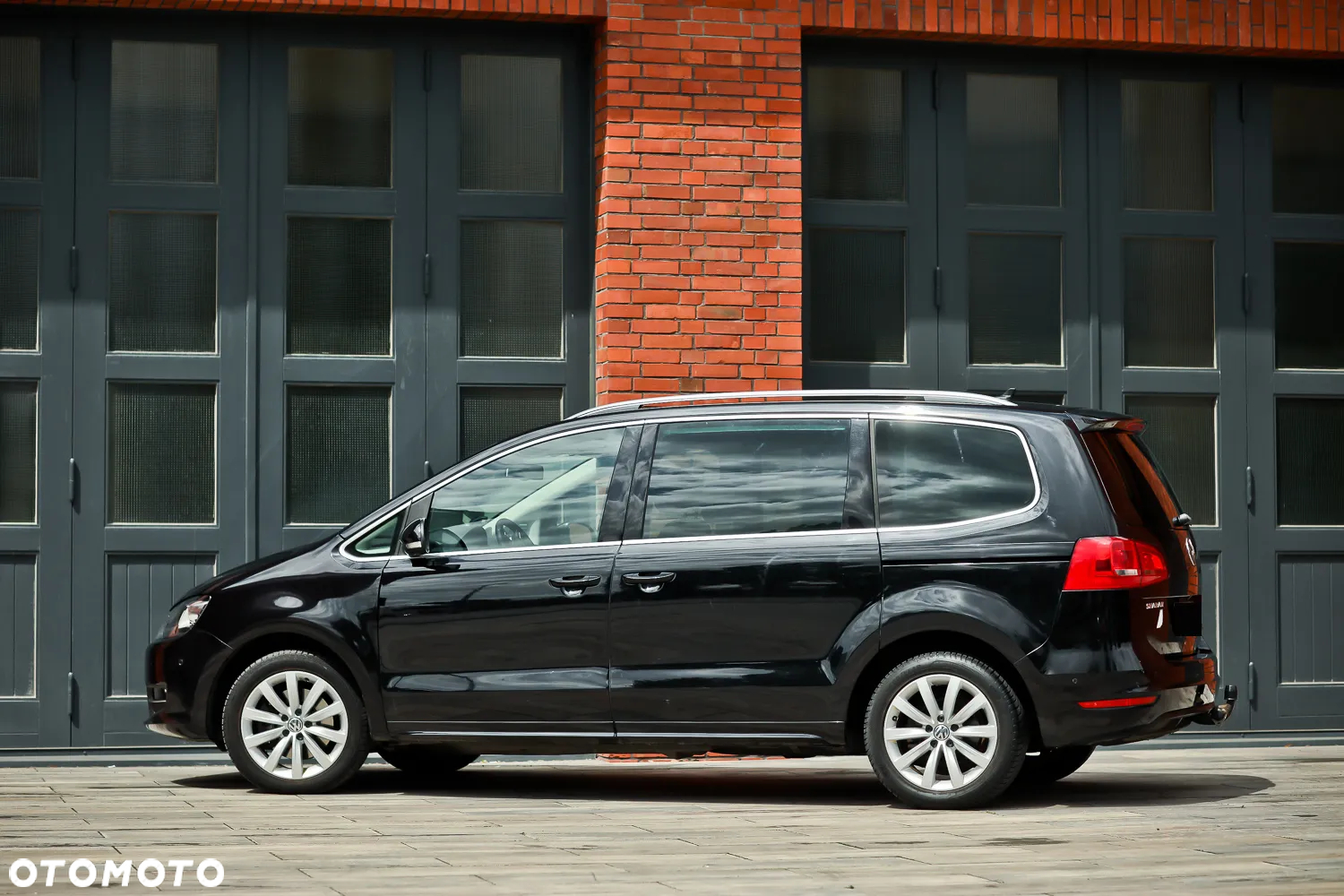 Volkswagen Sharan 2.0 TDI DSG BlueMotion Technology Highline - 11