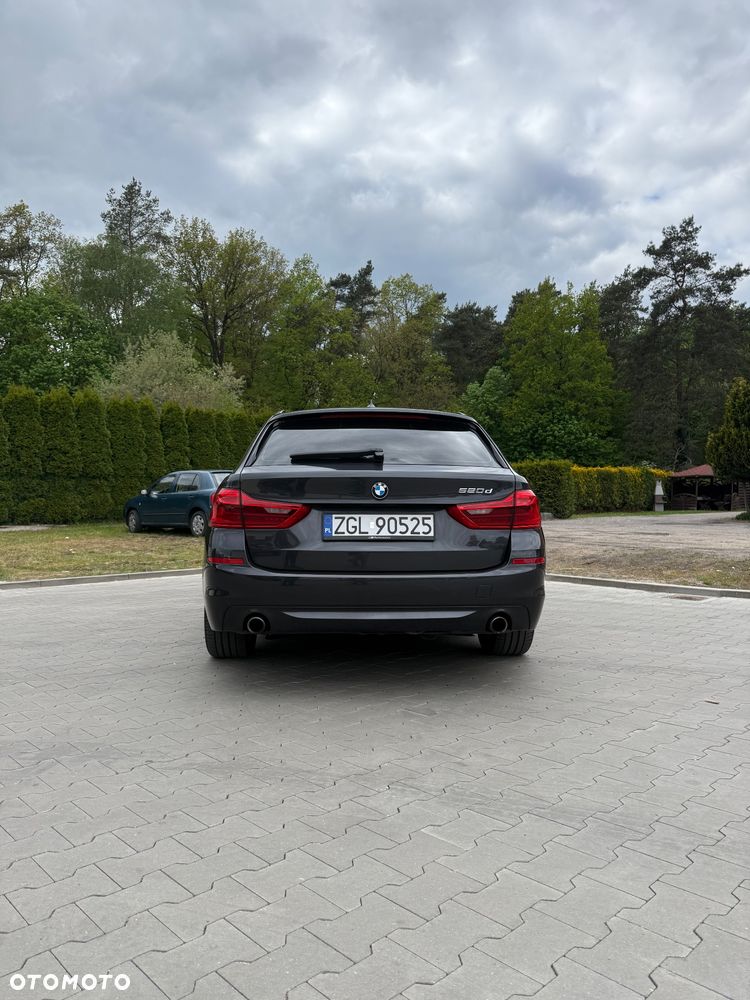 BMW Seria 5 520d - 4