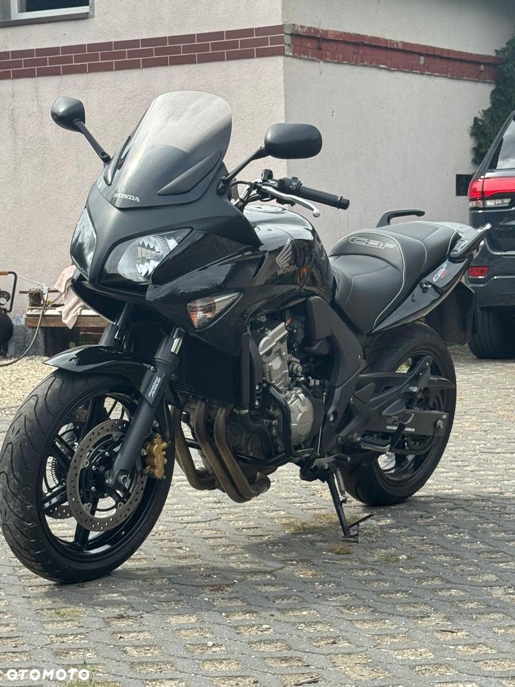 Honda CBF - 1