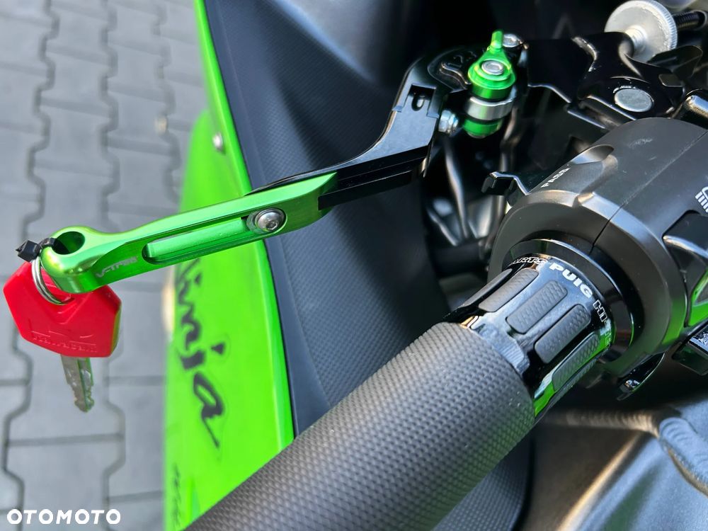 Kawasaki ZX - 26
