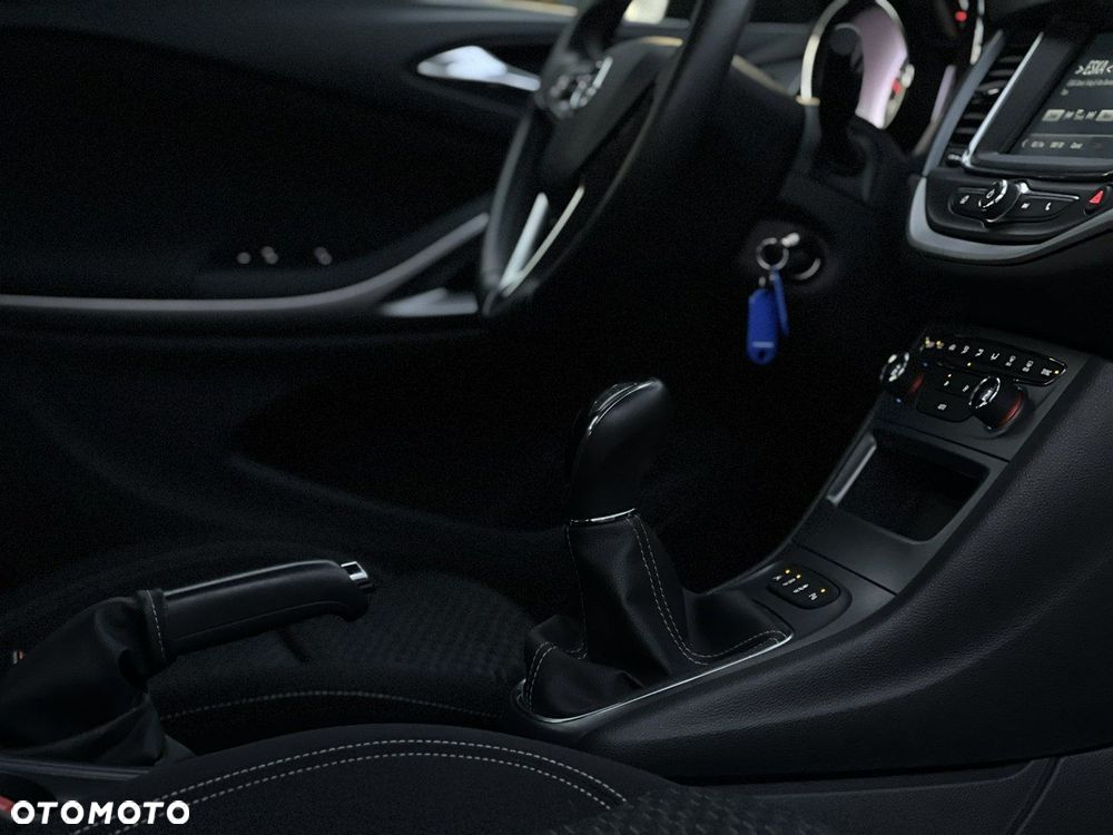 Opel Astra 1.6 CDTI Dynamic S&S - 21