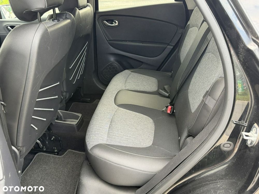 Renault Captur - 32