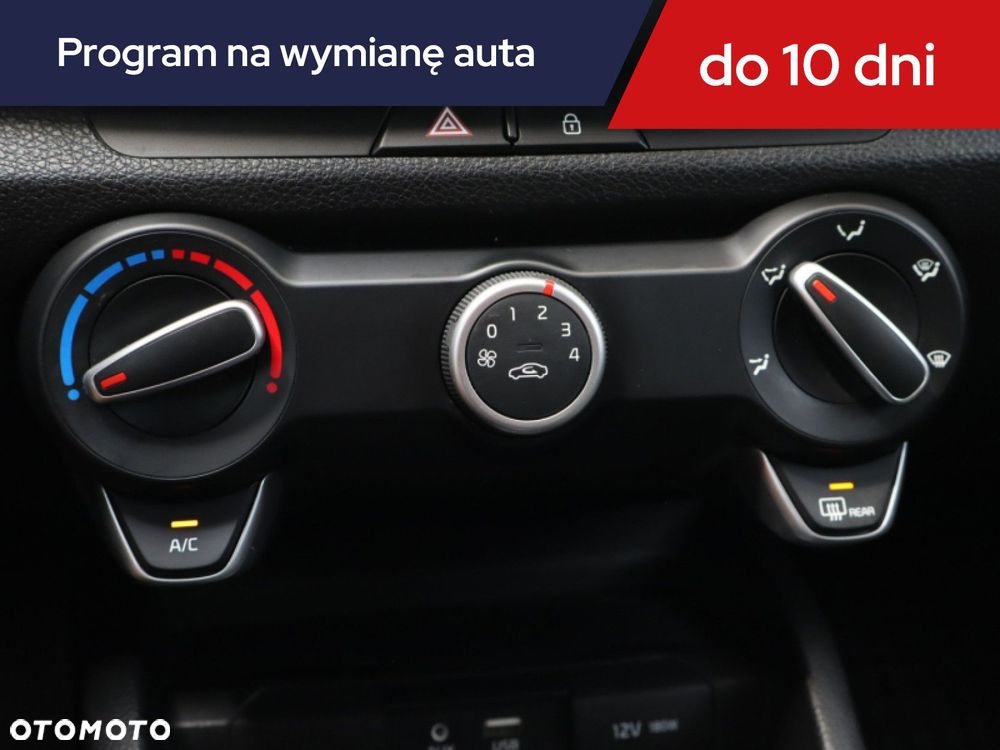 Kia Stonic - 18